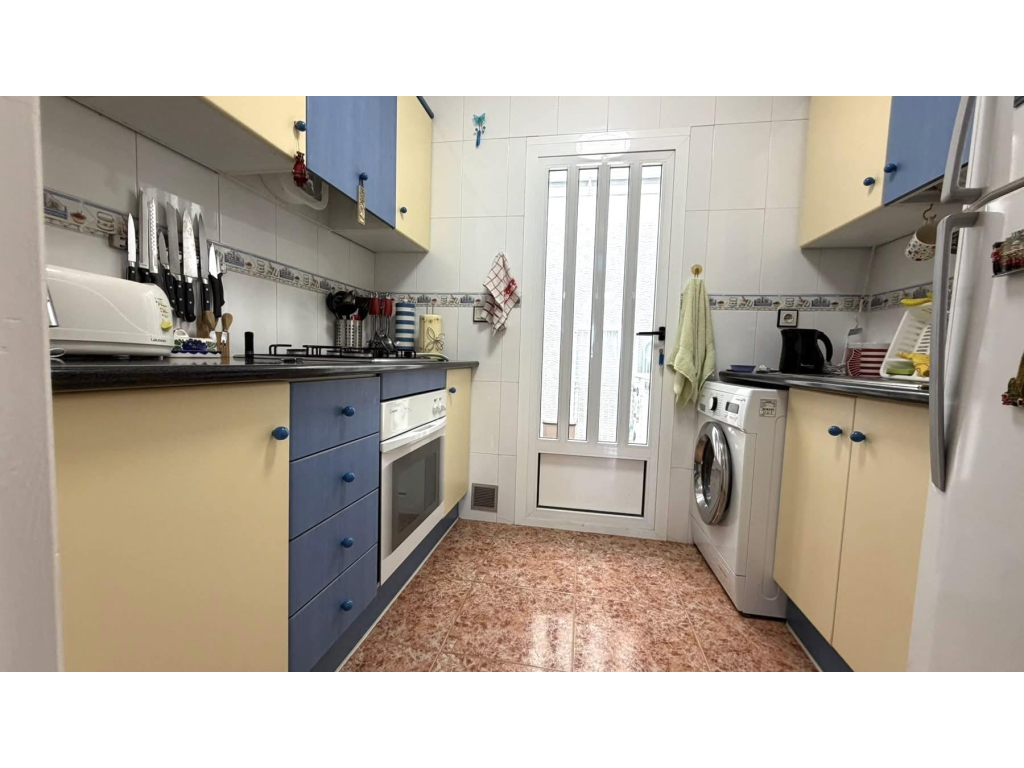 For sale - GROUND FLOOR 2 BED 1 BATH APARTMENT -  - Alicante