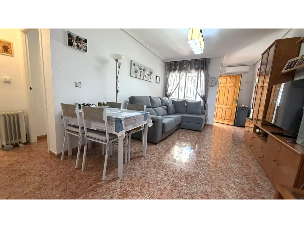 For sale - GROUND FLOOR 2 BED 1 BATH APARTMENT -  - Alicante