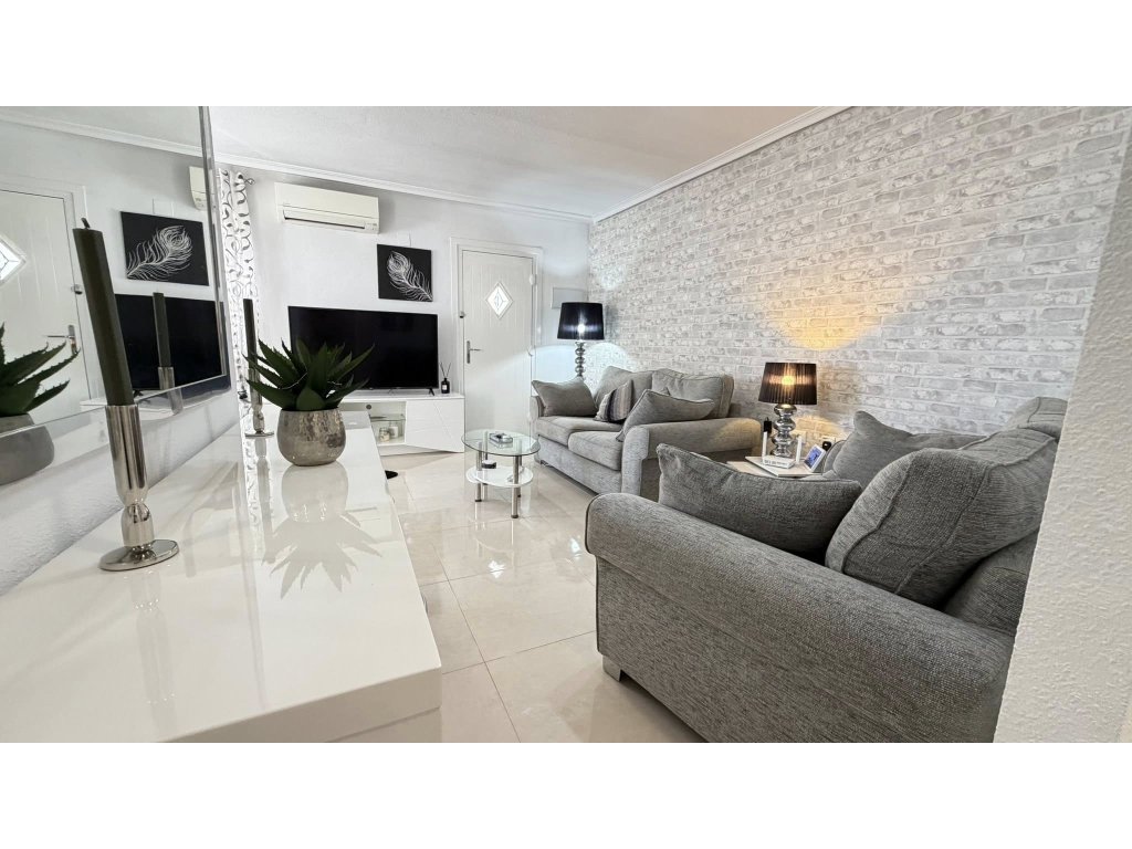 For sale - STUNNING 3 BED 2 BATH QUAD VILLA -  - Alicante