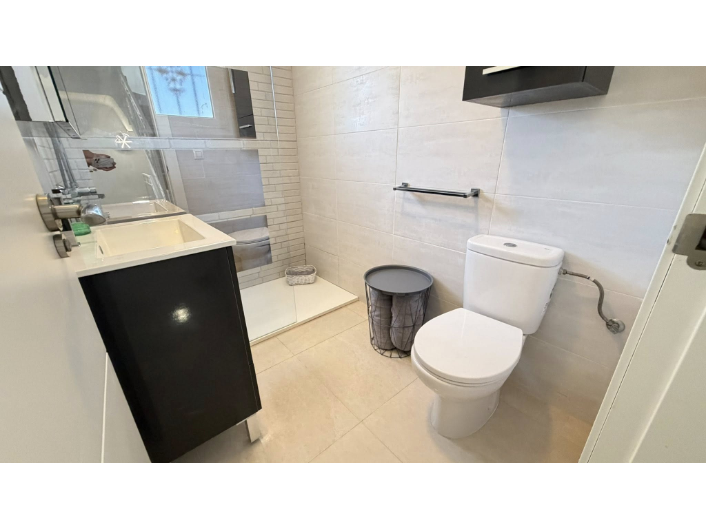 For sale - STUNNING 3 BED 2 BATH QUAD VILLA -  - Alicante