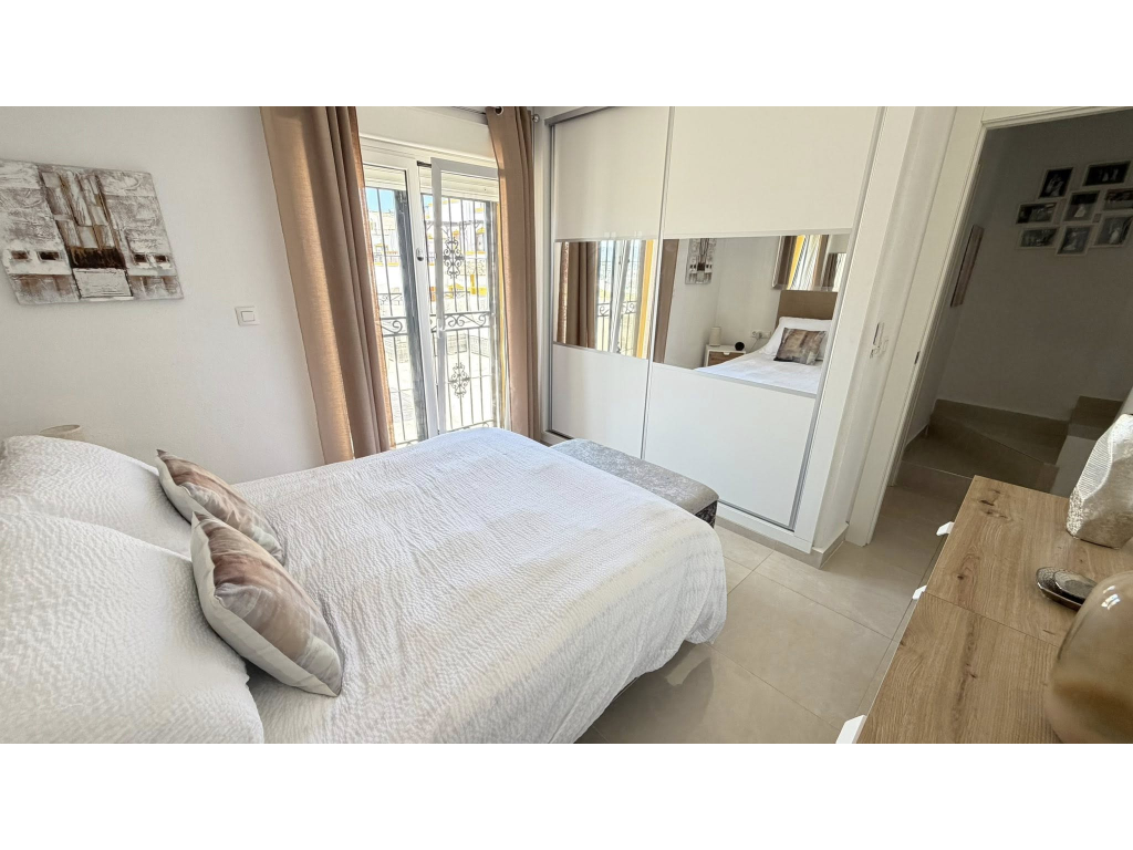 For sale - STUNNING 3 BED 2 BATH QUAD VILLA -  - Alicante